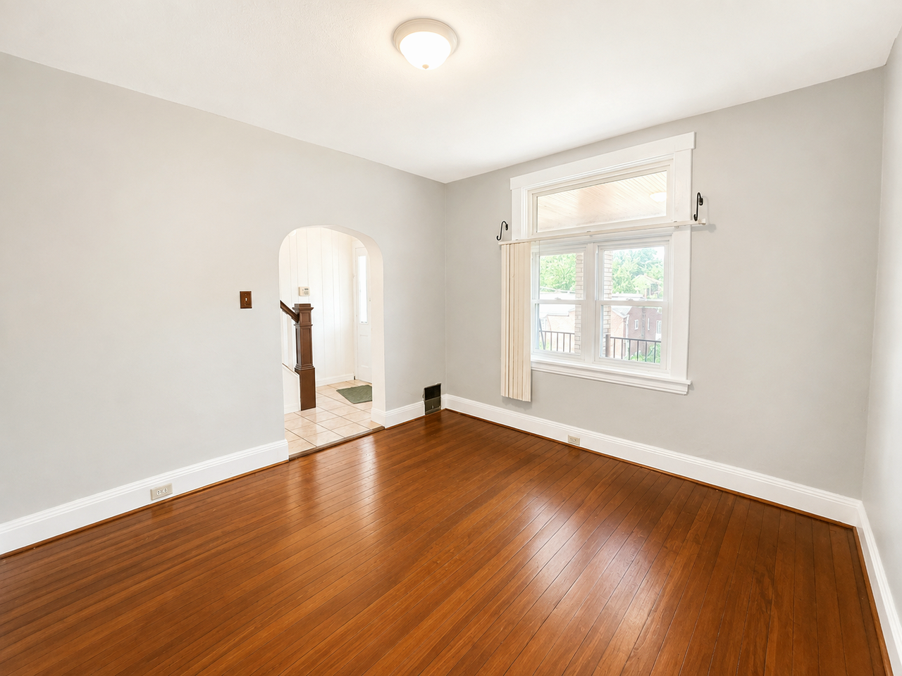 2219 Edgebrook Ave - Photo 4 of 20