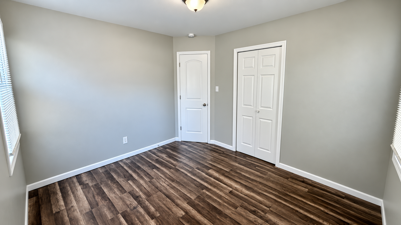 20440 Gallagher St - Photo 6 of 13