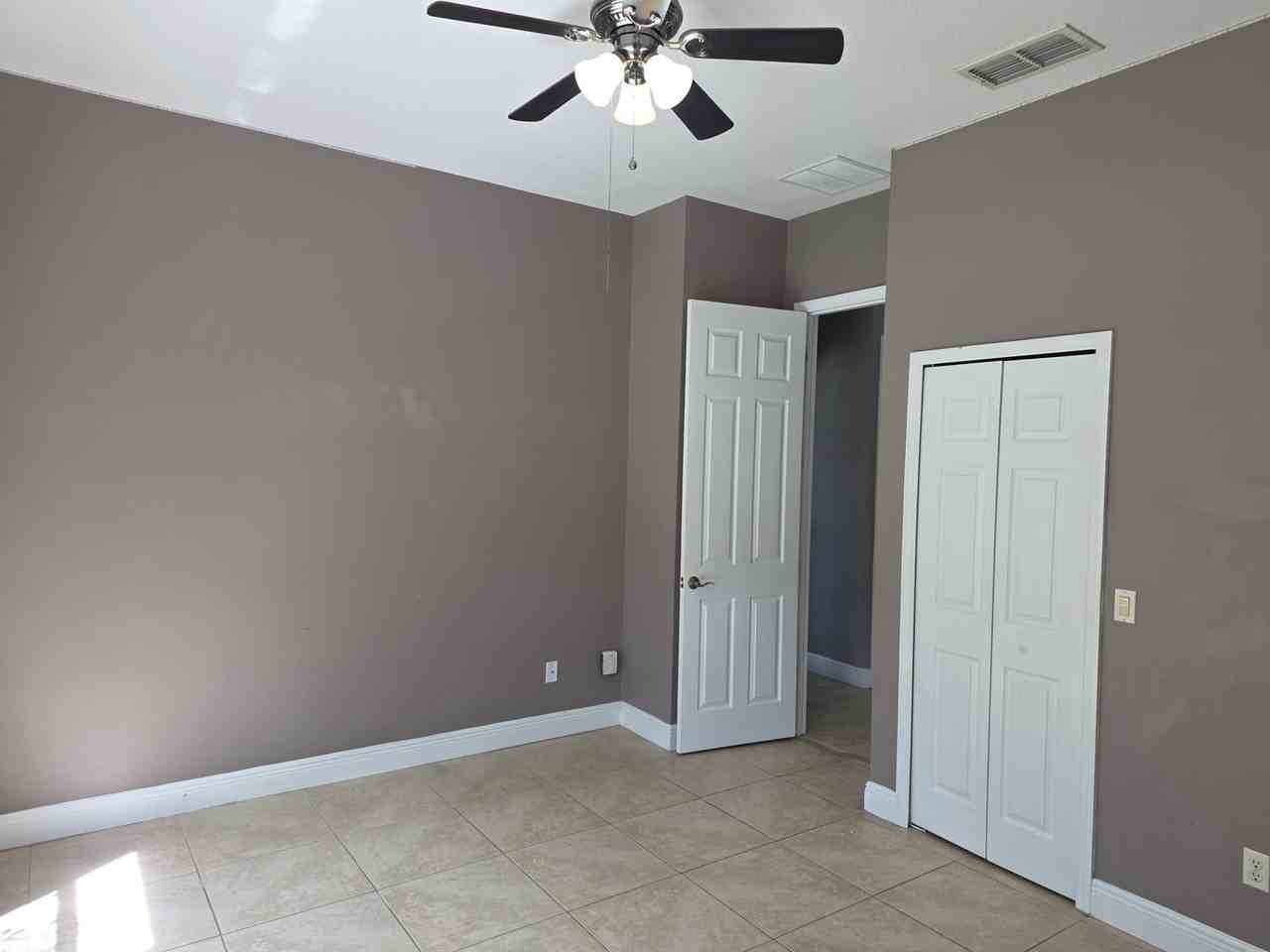 14723 Capote Ln - Photo 7 of 33