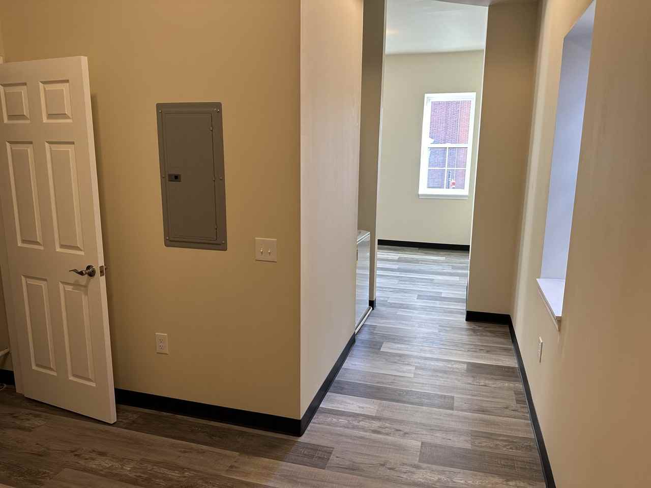 22 S Duke St #2D - Photo 5 of 7