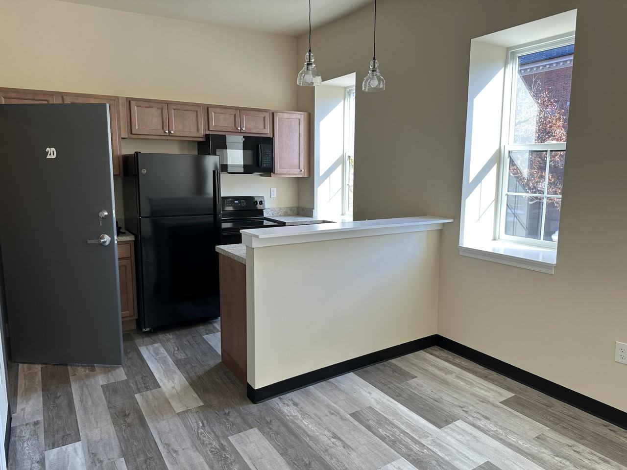 22 S Duke St #2D - Photo 6 of 7