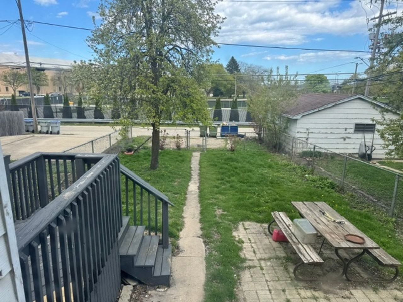 2146 S Aldrich St - Photo 5 of 29