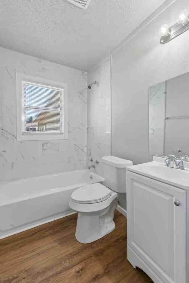 224 E Myrtle Ln - Photo 7 of 11