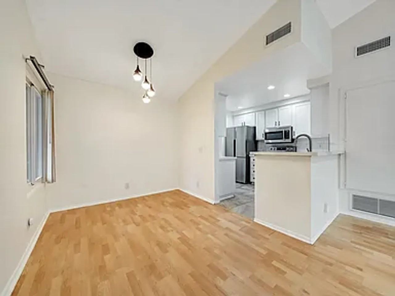 3867 Thorncroft Ln #H - Photo 3 of 28