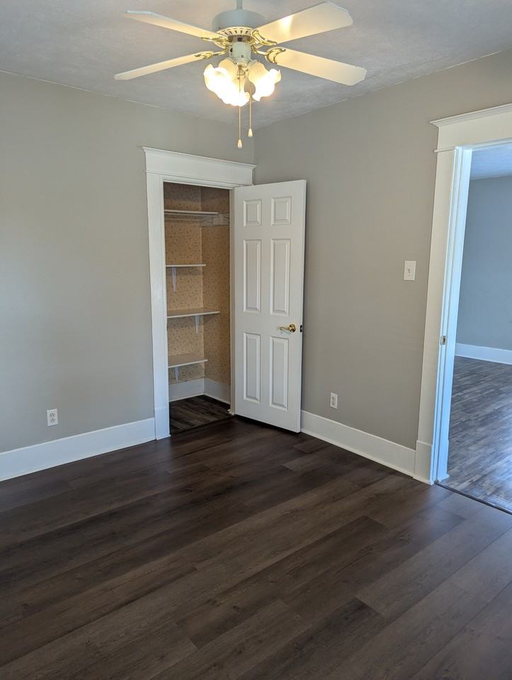 206 N Elizabeth St #NA - Photo 7 of 25