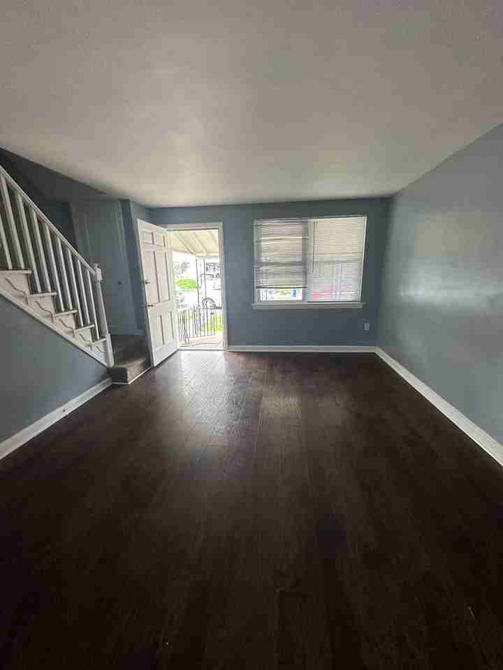 6646 Perry Ave - Photo 5 of 17