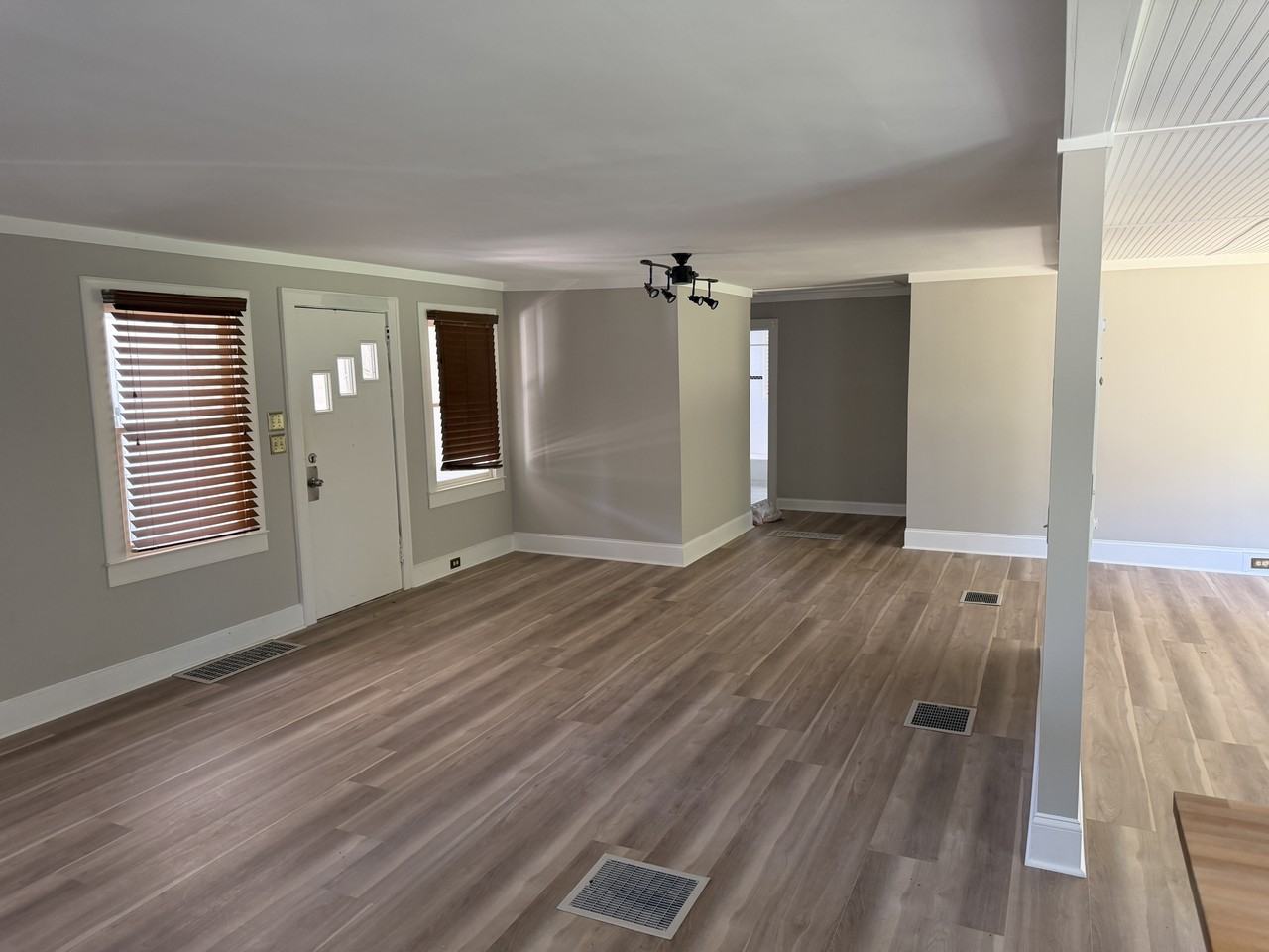 4299 E Cherokee Dr #1 - Photo 7 of 21