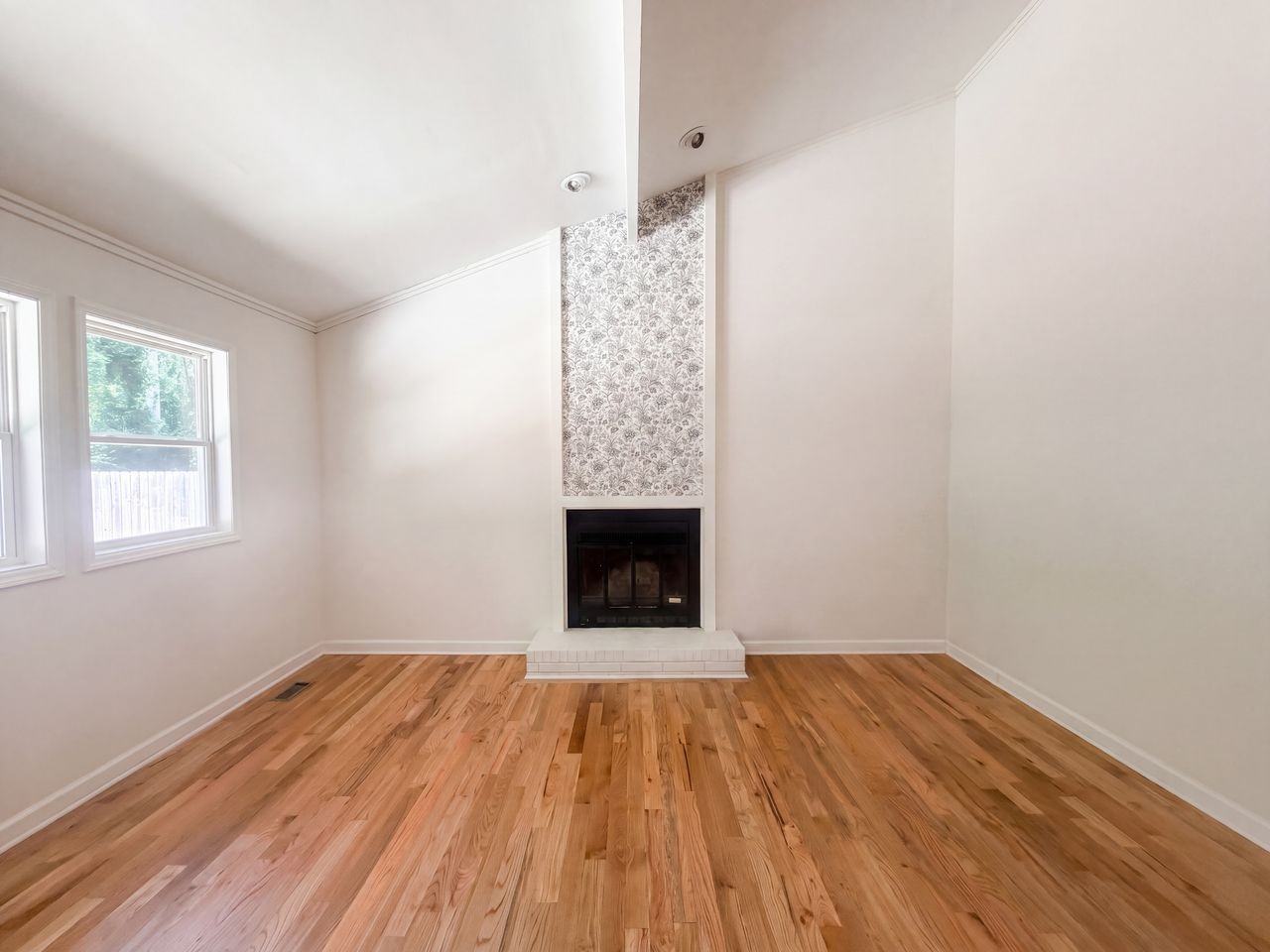 114 Forestview Dr #NA - Photo 3 of 13