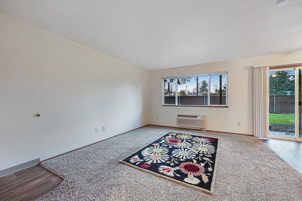 Applegate Apartments - Photo 7 of 50