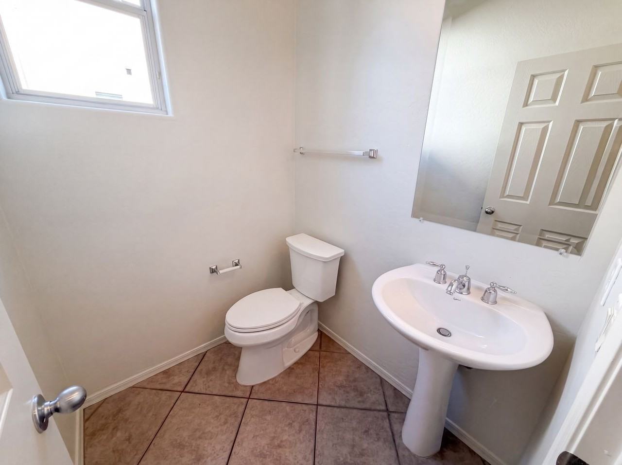 1215 E Frances Ln #NA - Photo 6 of 16