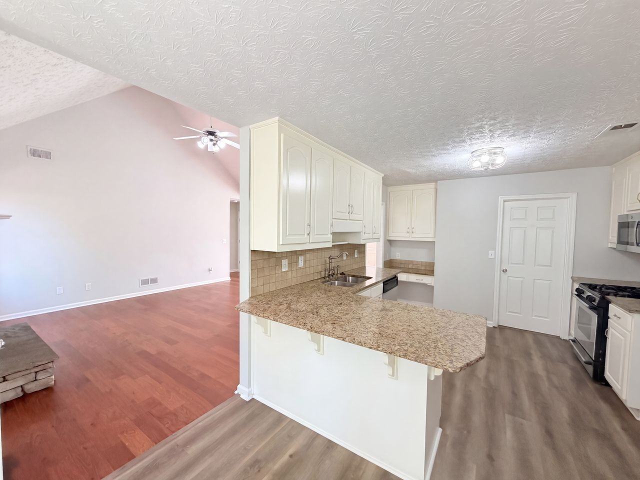 1397 Bramlett Forest Ct #NA - Photo 6 of 18