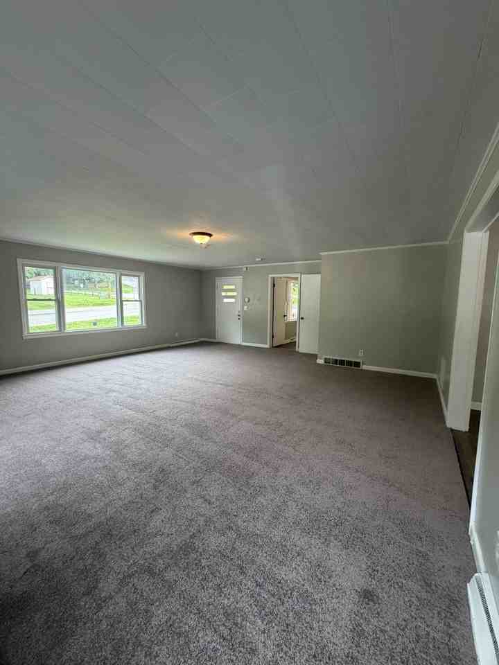 196 Perkinsville Dr - Photo 6 of 50