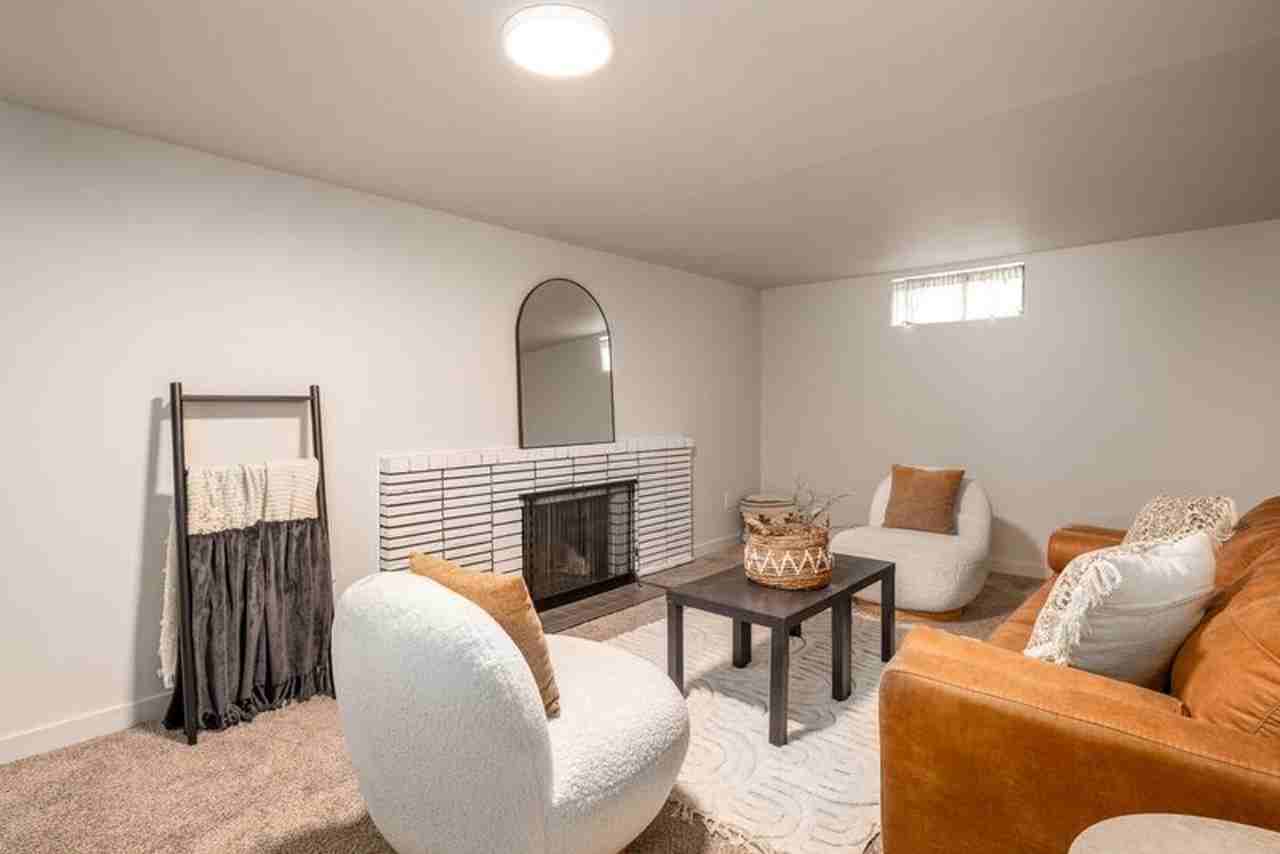 3011 W Dalke Ave - Photo 6 of 27