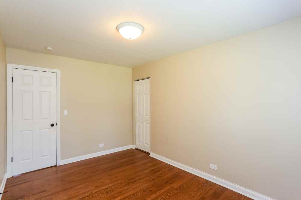 184 S Oakland Grv #NA - Photo 4 of 12