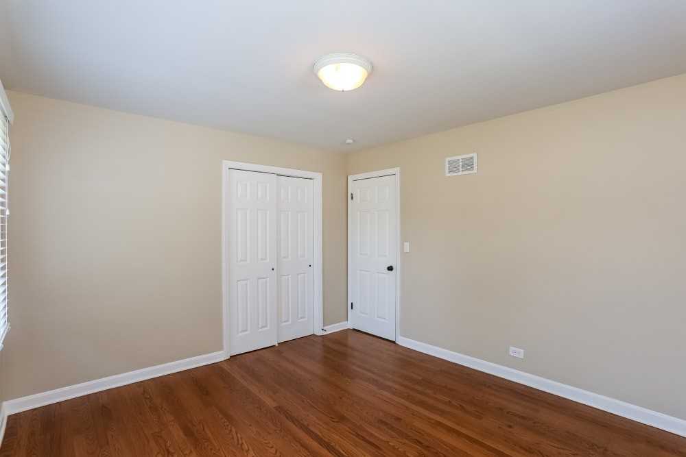 184 S Oakland Grv #NA - Photo 6 of 12