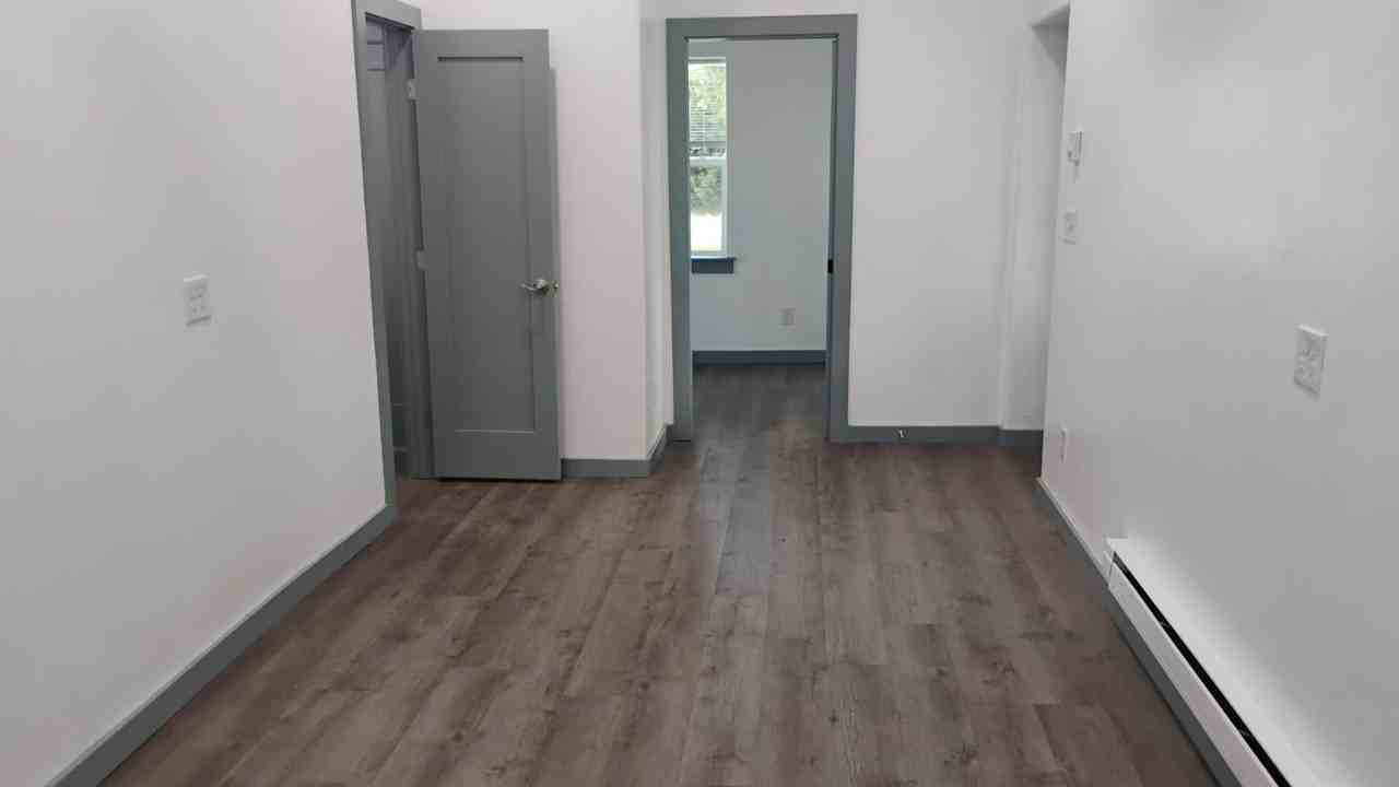 452 Fremont St - Photo 3 of 34
