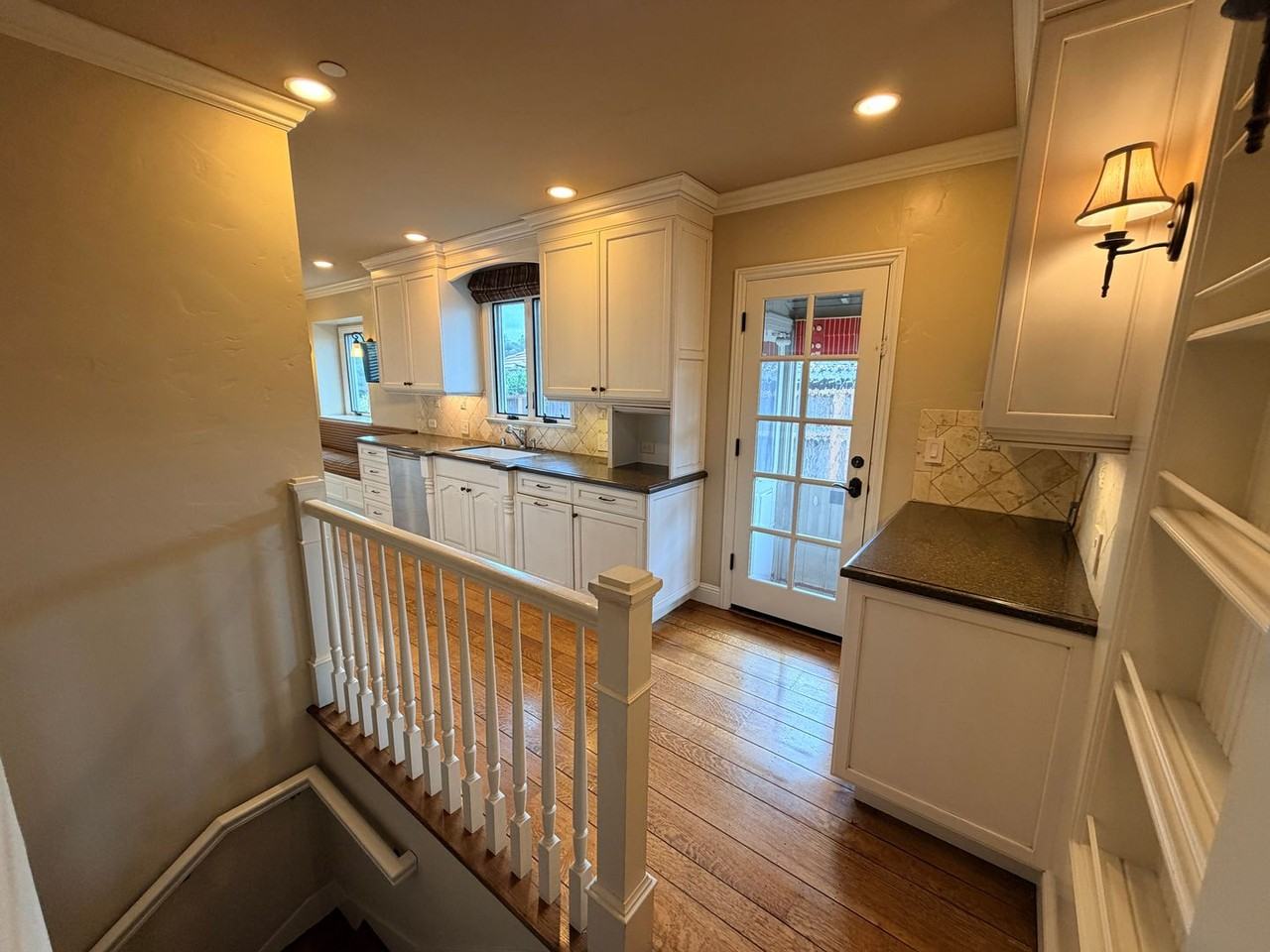 831 Columbia Dr - Photo 6 of 19