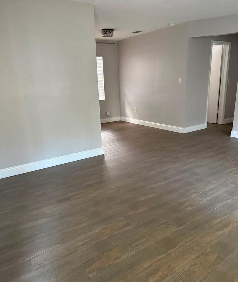 611 S Mills Ave #1 - Photo 2 of 9