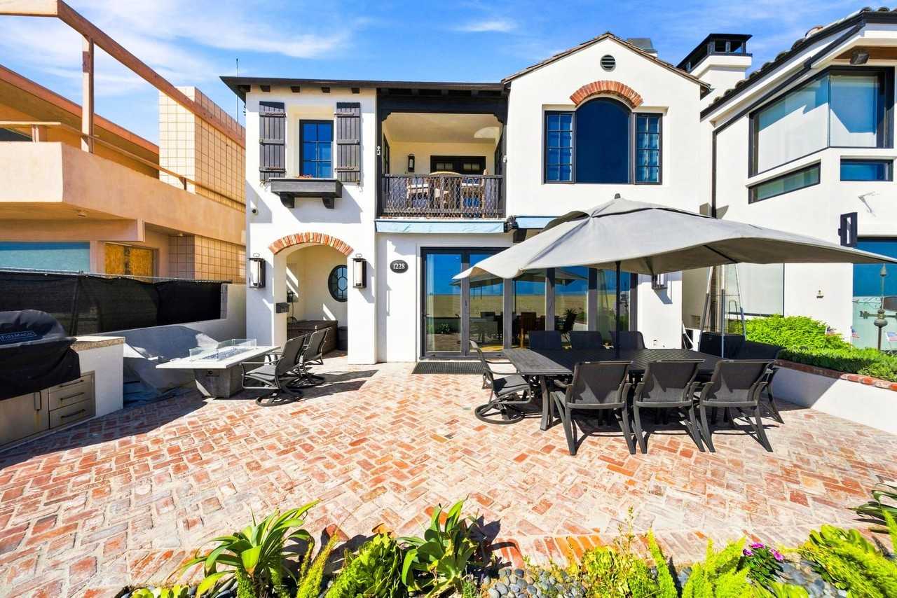 1228 W Oceanfront - Photo 6 of 50