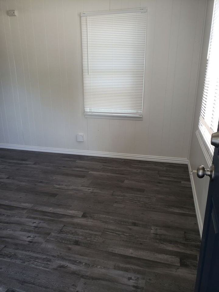 4256 Standish Rd - Photo 4 of 13