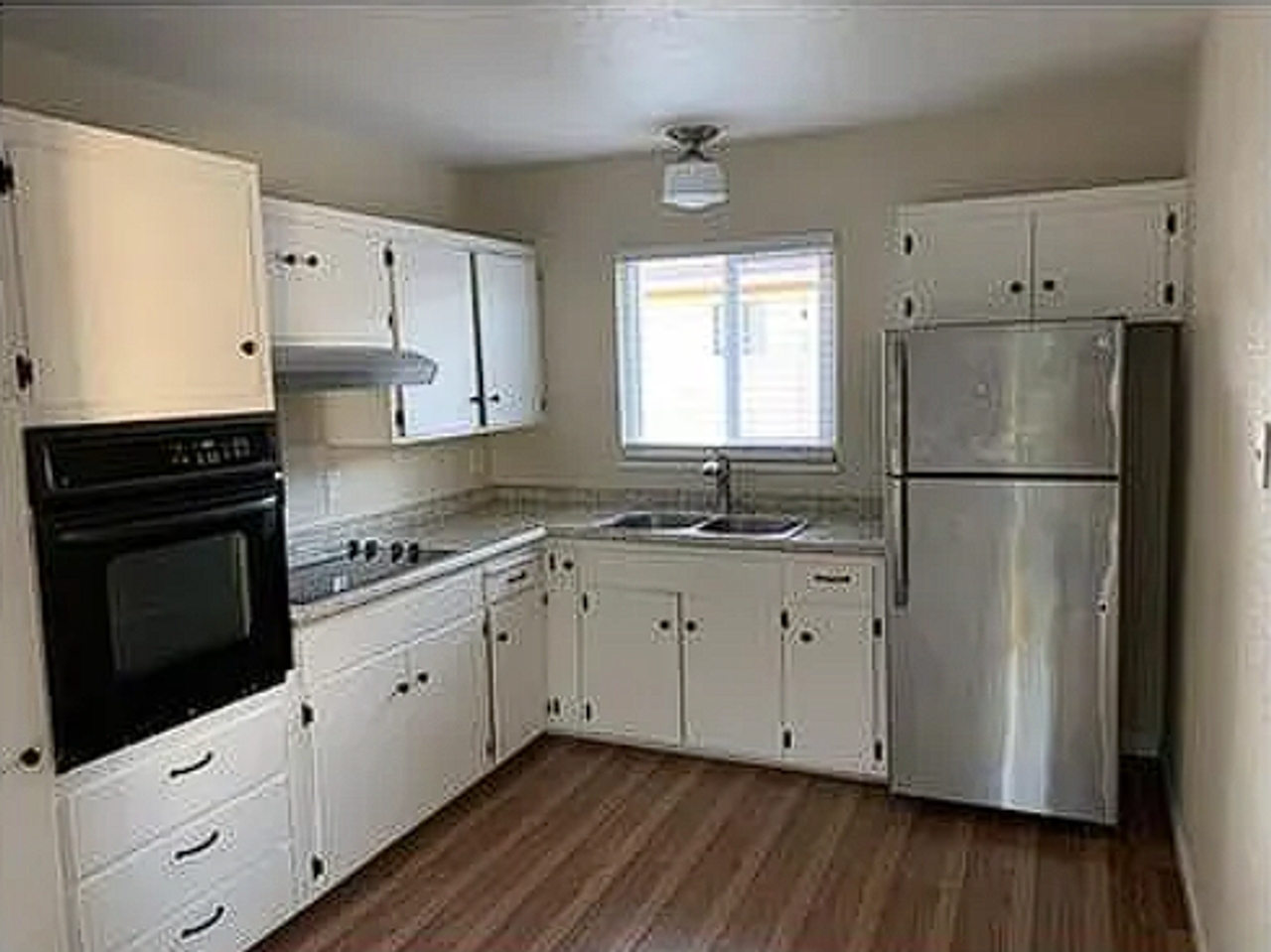 1182 W Hamilton Ave - Photo 6 of 10