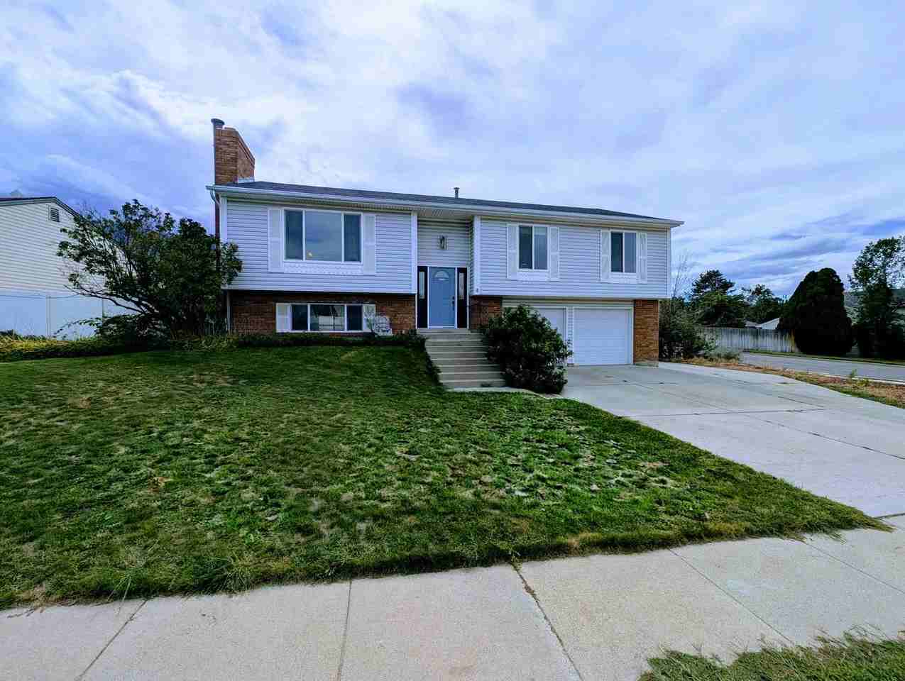 11843 S Cedar Ridge Rd - Photo 2 of 39