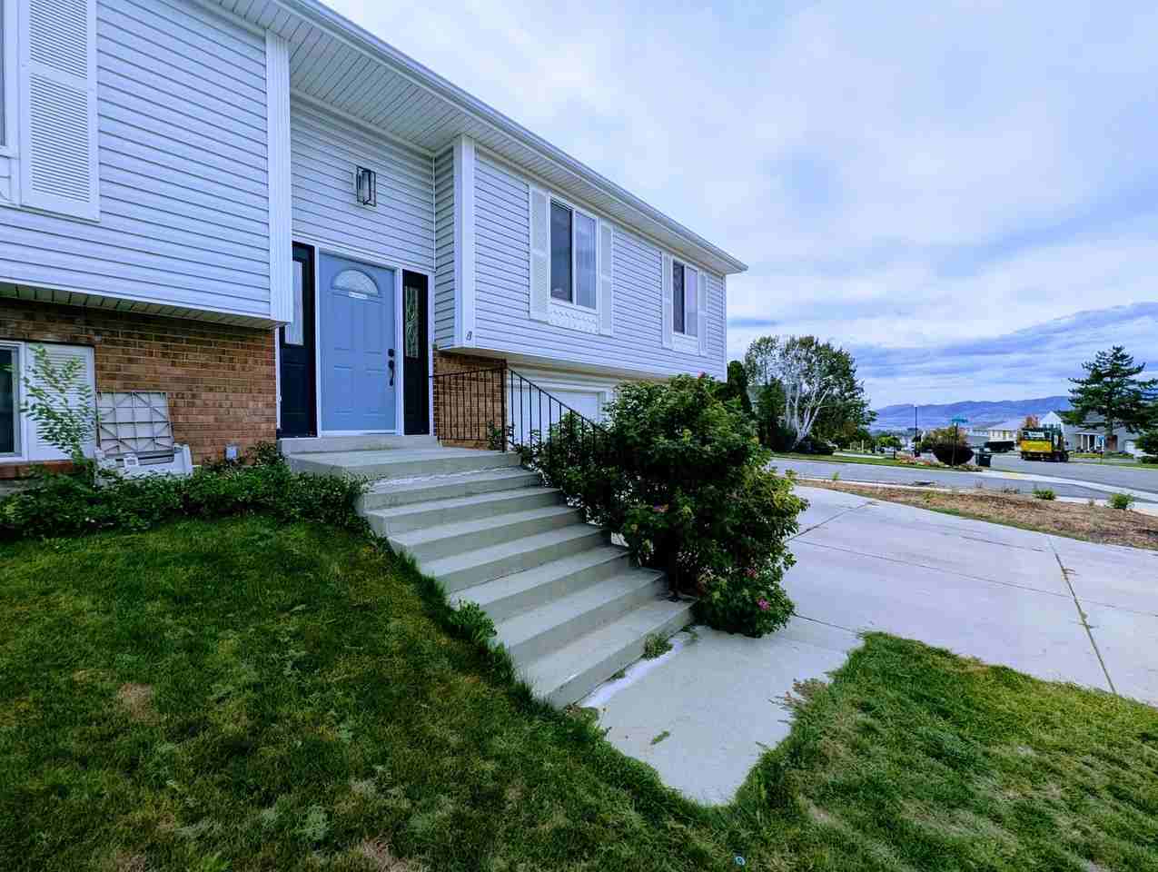 11843 S Cedar Ridge Rd - Photo 3 of 39