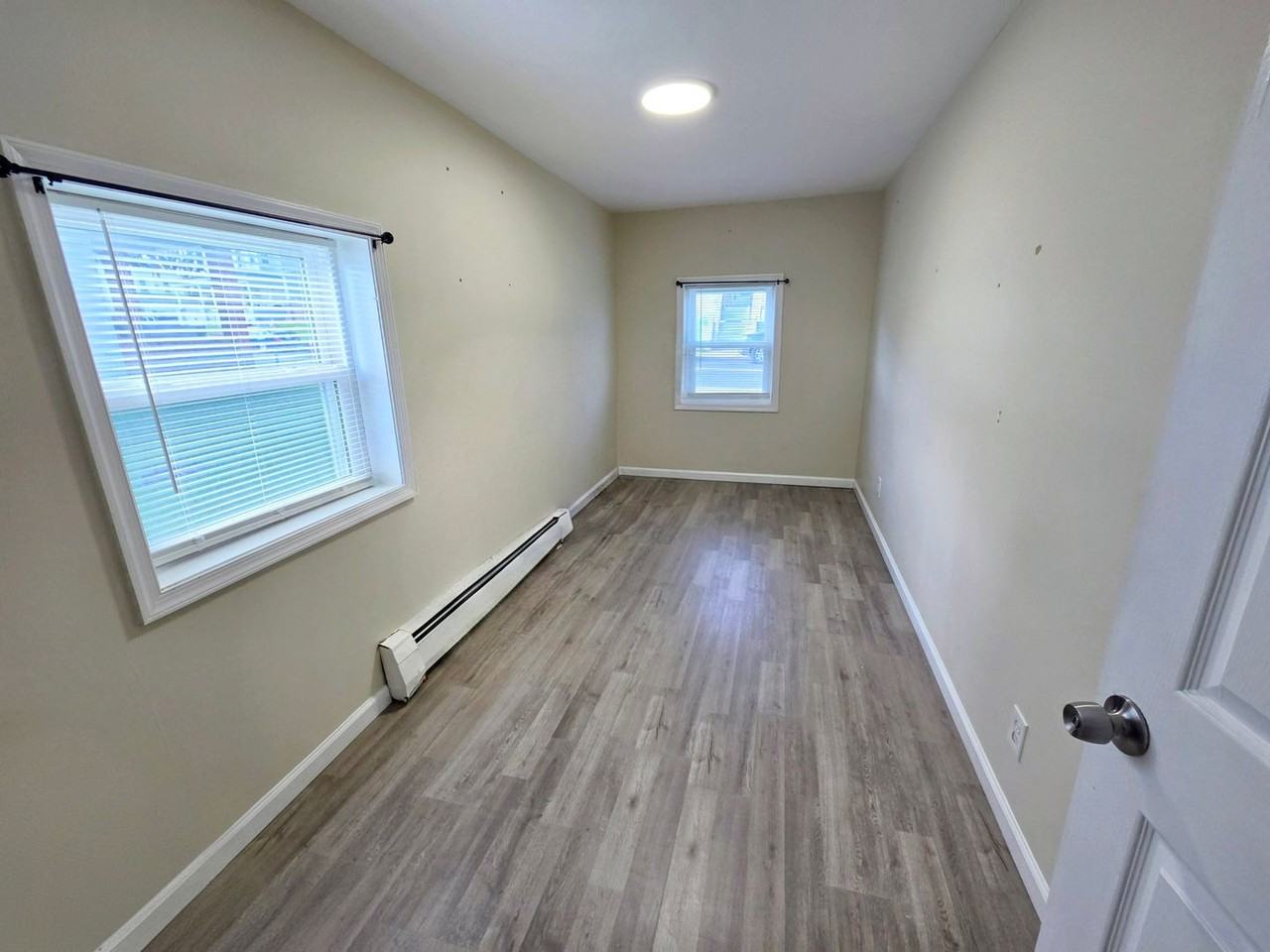 2111 N 1st Ave - Photo 4 of 18