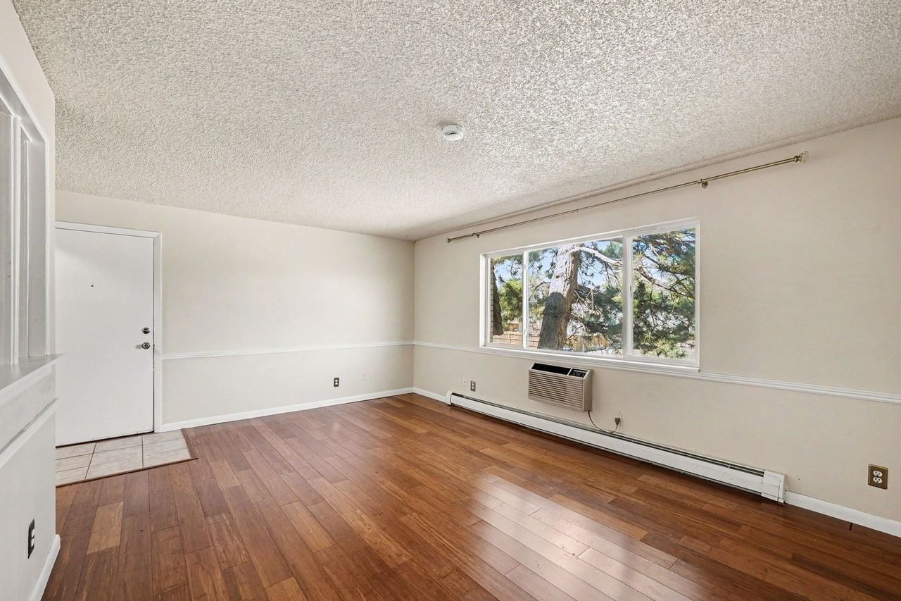 232 S Brentwood St #203 - Photo 4 of 24