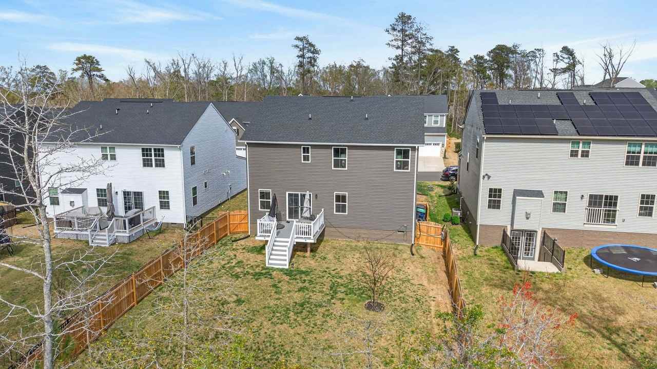 9733 Goldenrod Ct - Photo 2 of 43