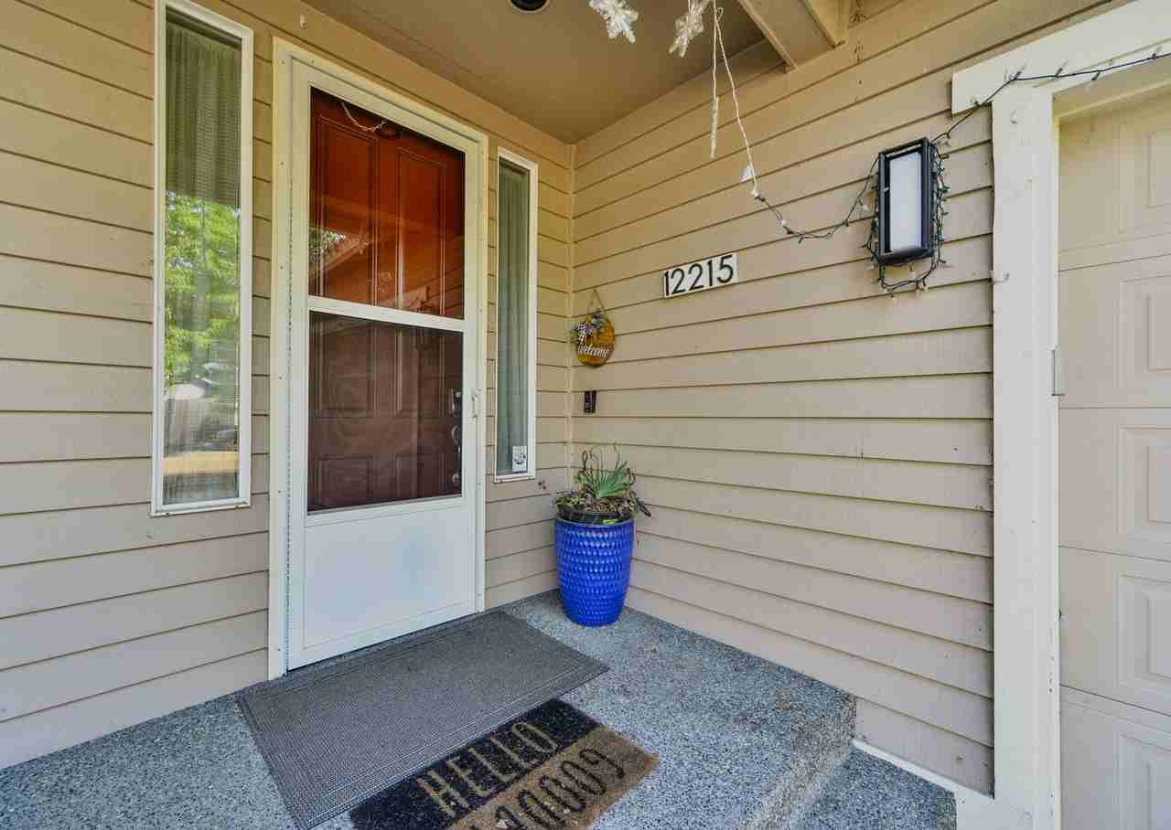 12215 Ne 105th St - Photo 3 of 35