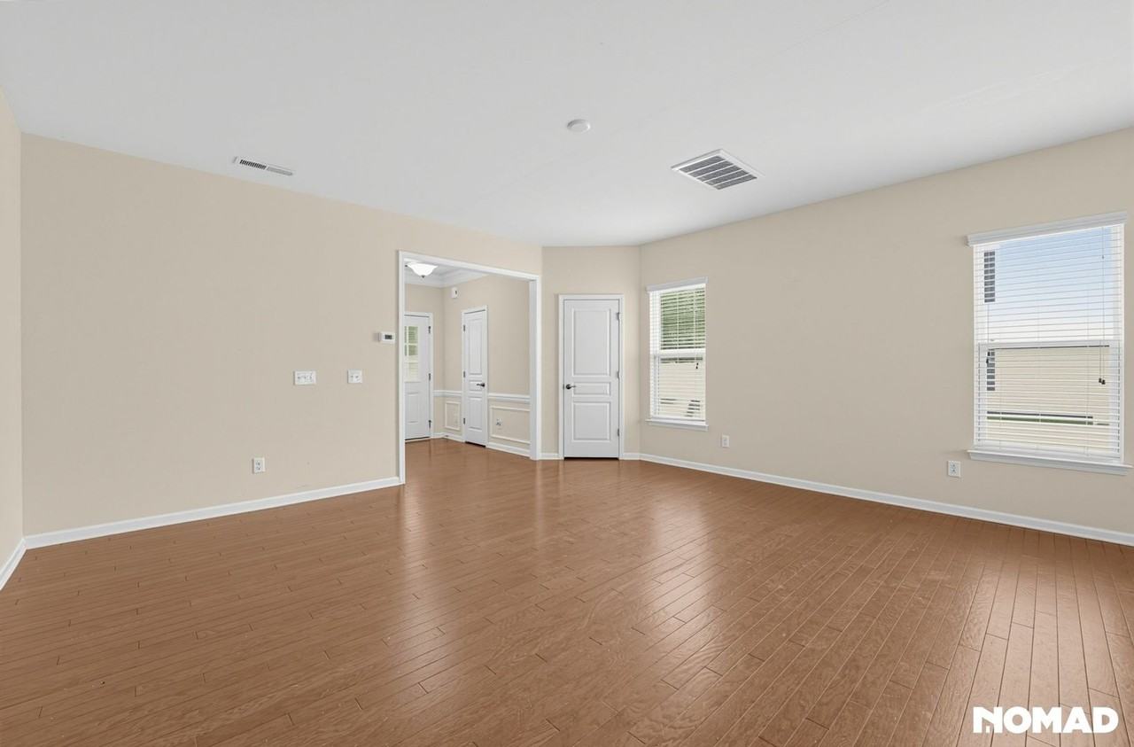 6032 Carrollton Ln - Photo 7 of 38