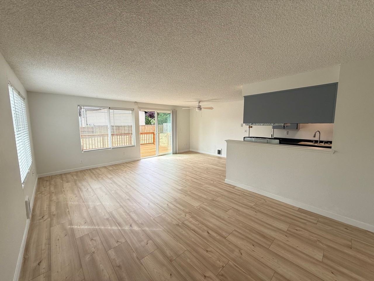 1002 S 94th St - Photo 5 of 14