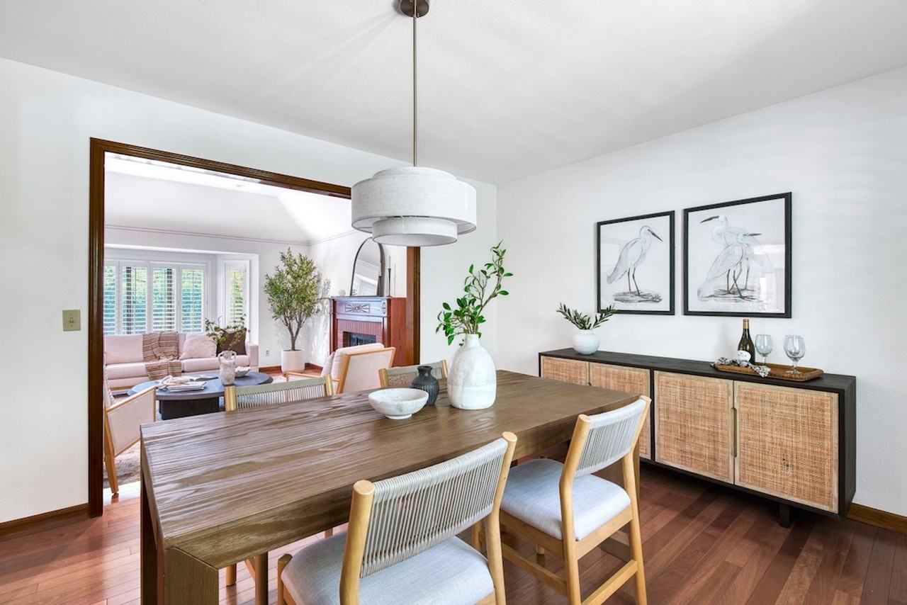 8 Racquet Ct - Photo 7 of 42