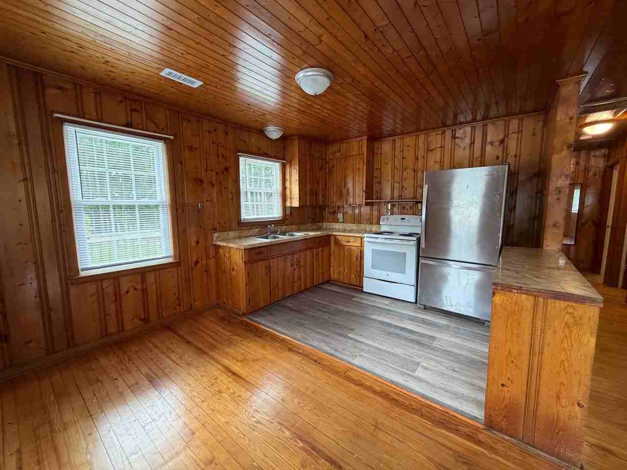 646 Mill Creek Rd - Photo 7 of 15