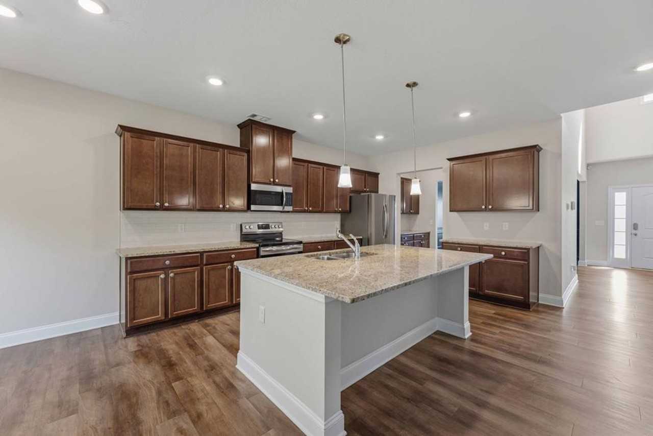 112 White Oak Pl - Photo 3 of 23