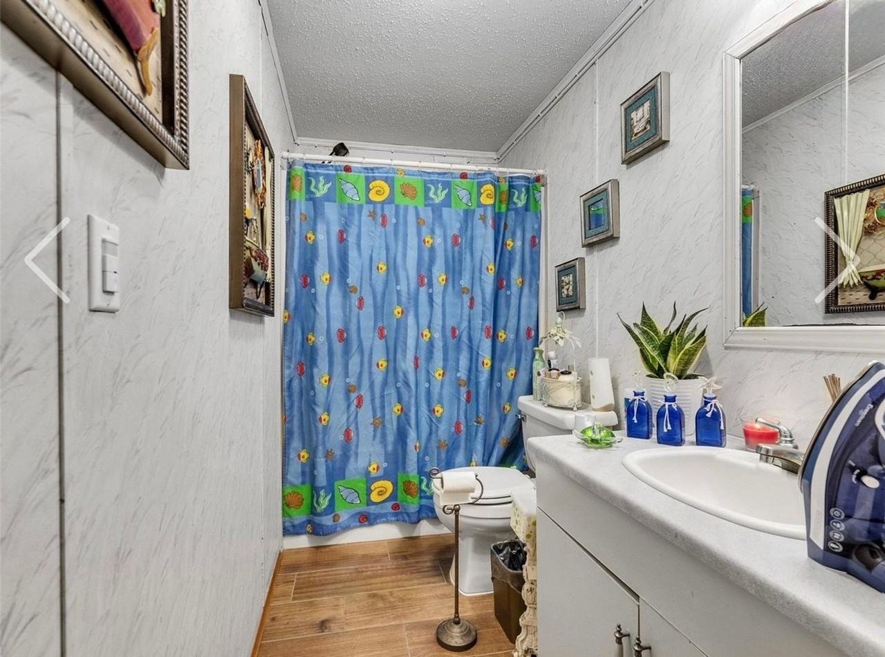 1010 Airline N - Photo 2 of 16