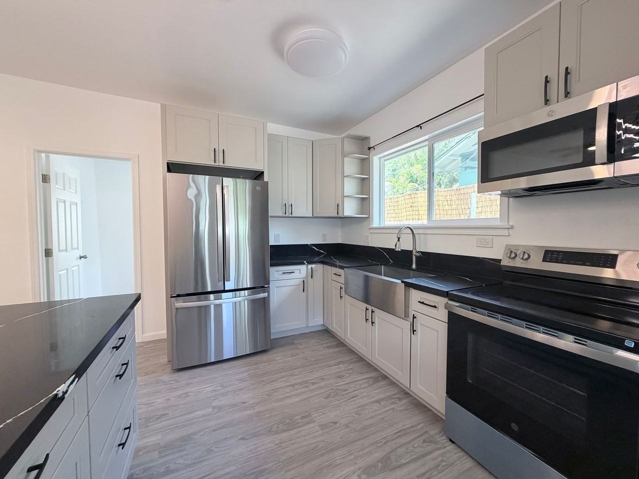 3515 Maluhia St - Photo 2 of 5