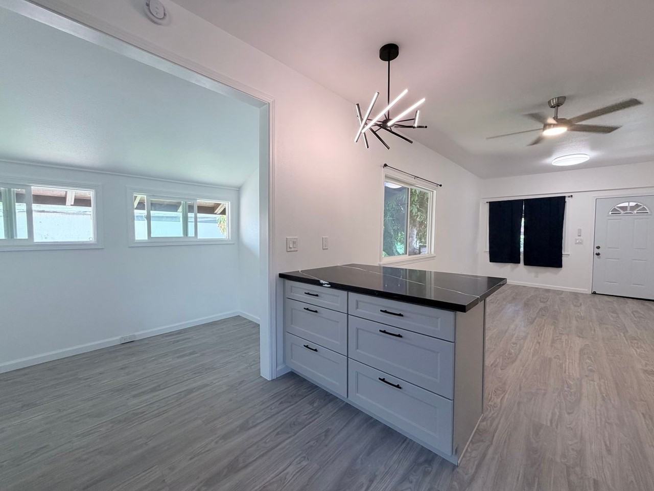 3515 Maluhia St - Photo 3 of 5