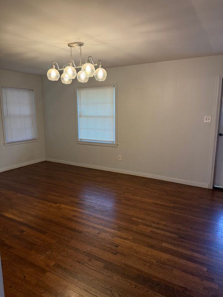 2609 28th St - Photo 3 of 11
