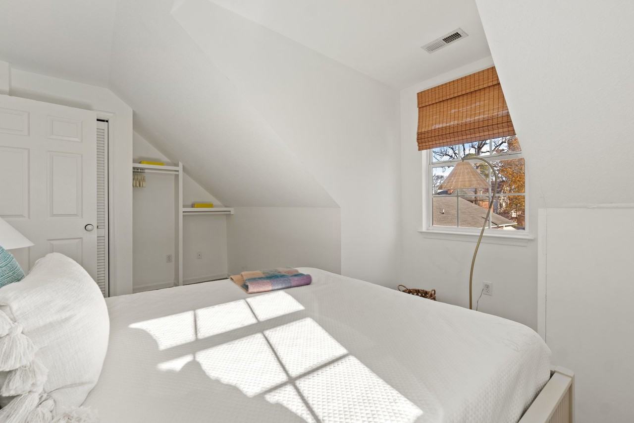1312 Cypress Ave - Photo 7 of 19