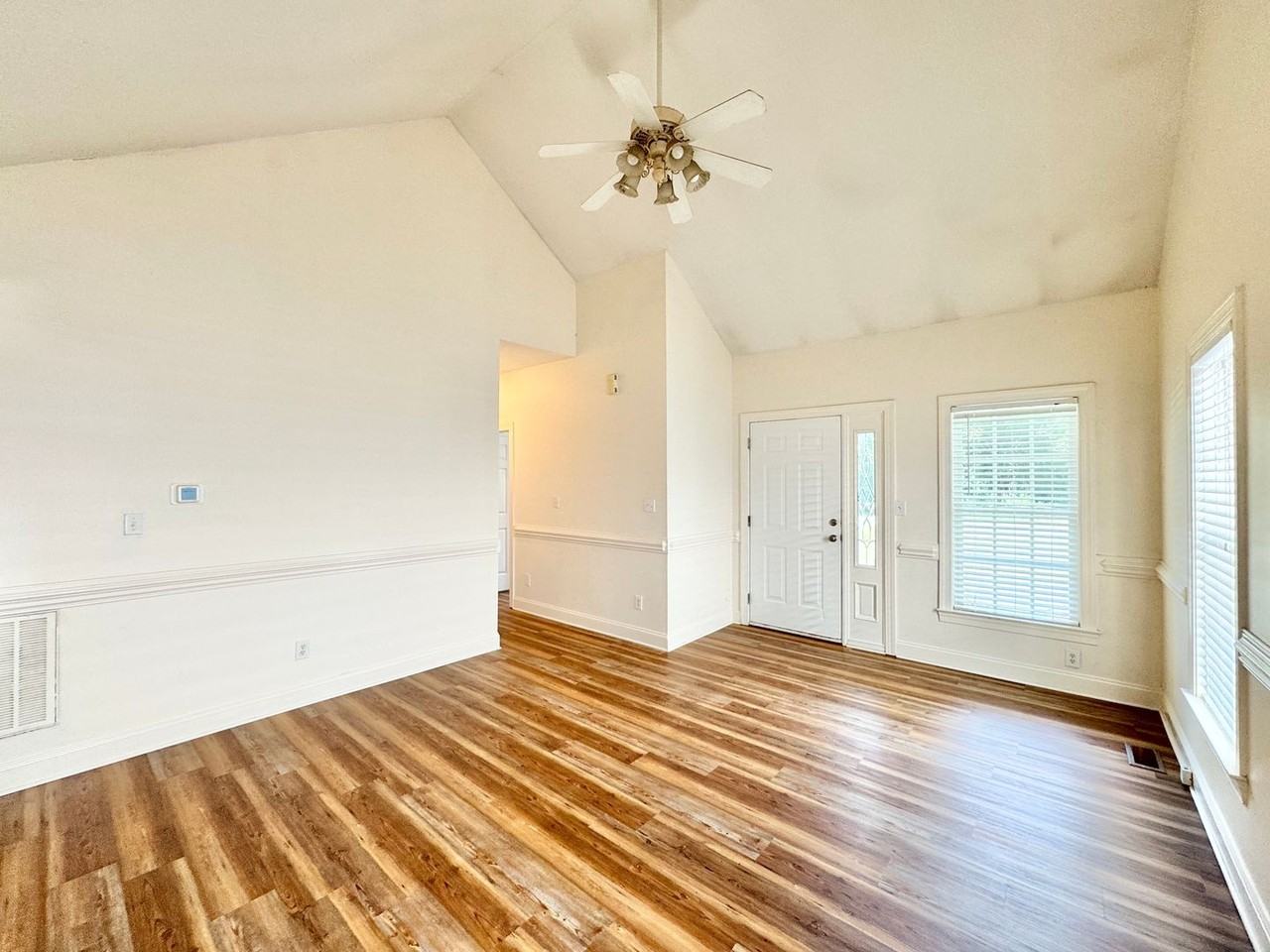 4114 Sheridan Rd - Photo 4 of 20