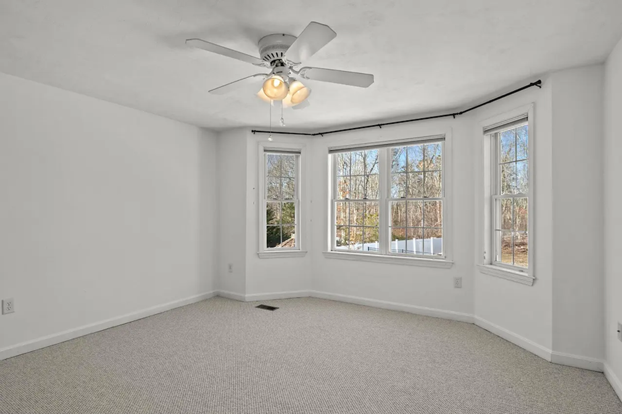 8 Lichen Ln - Photo 7 of 32