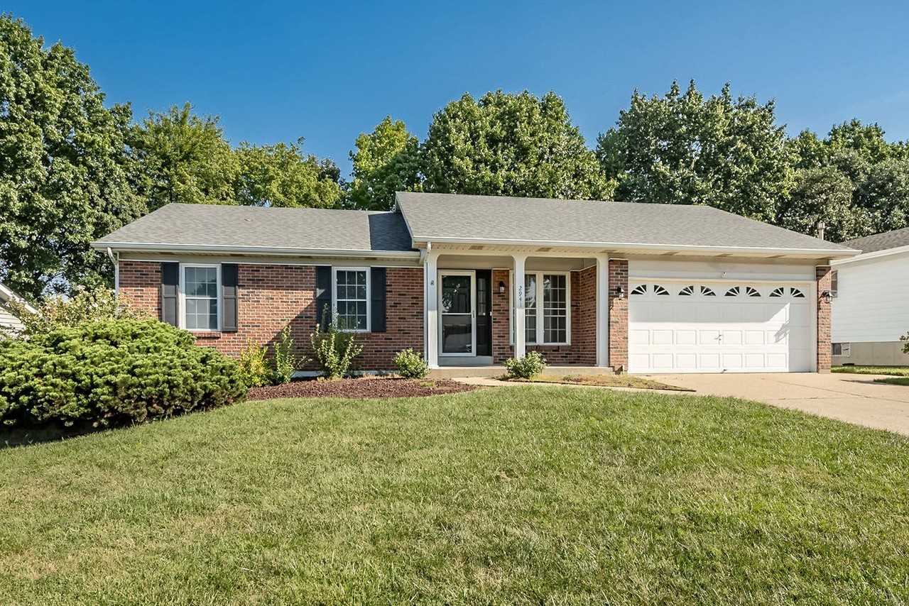2941 Park Valley Dr - Photo 4 of 38