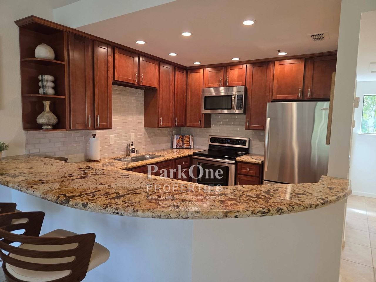 1733 S Villa Way - Photo 4 of 17