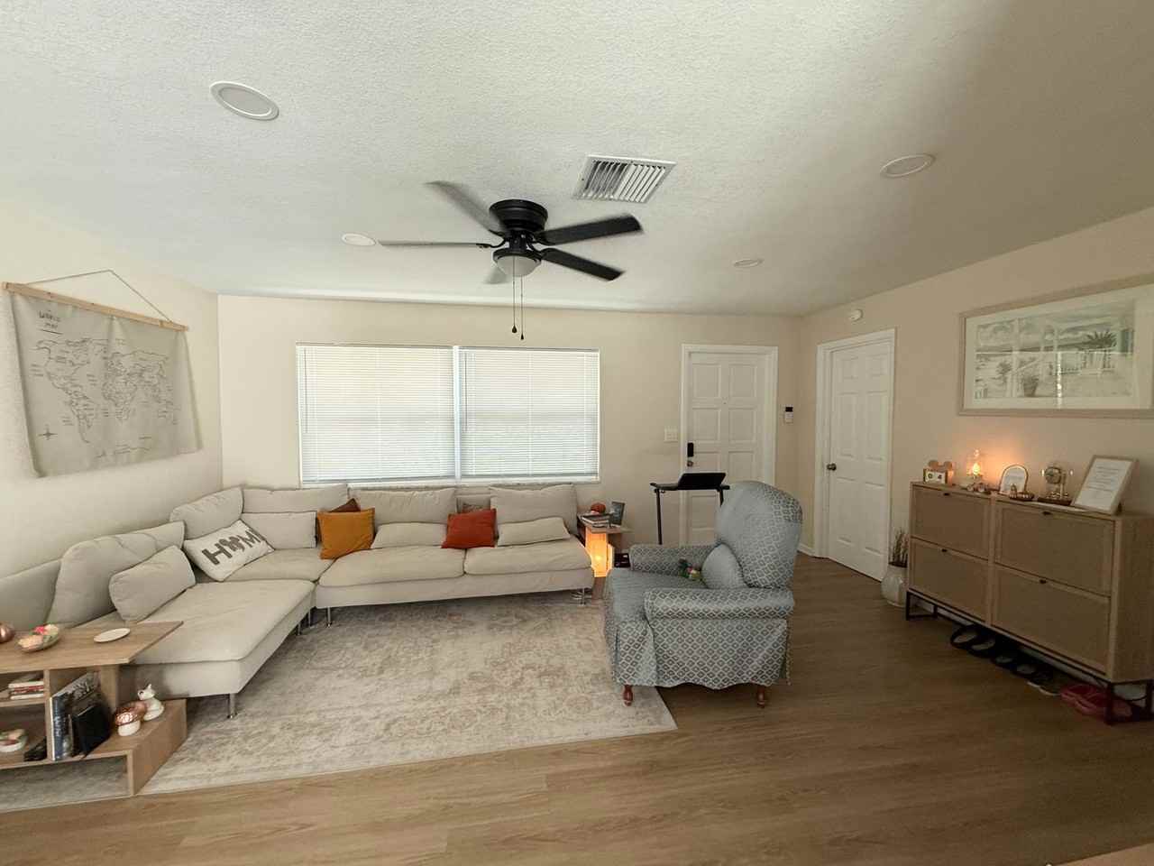 13583 Imperial Grove Dr N - Photo 5 of 26