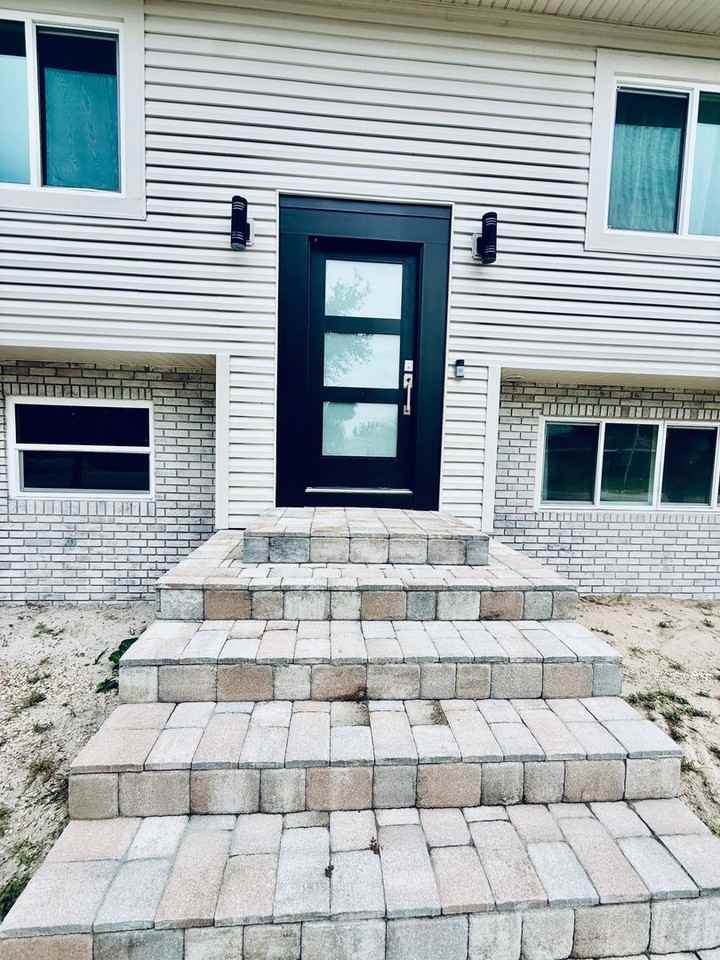 279 Marion St - Photo 2 of 50