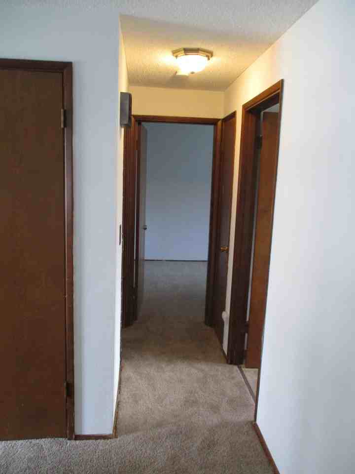 5910 28th Ave Nw - Photo 6 of 9