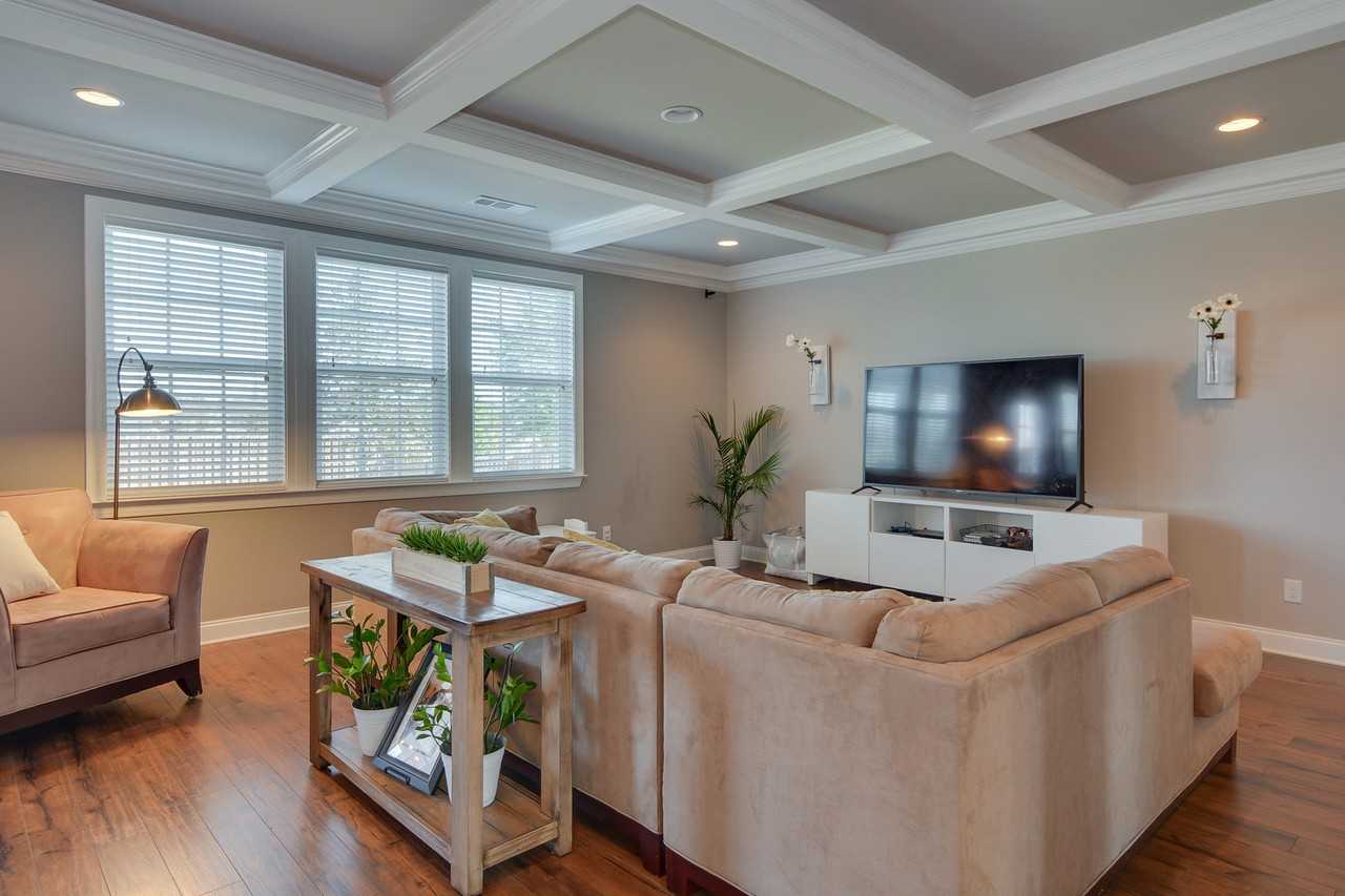 1030 Ardrey Cir - Photo 6 of 35
