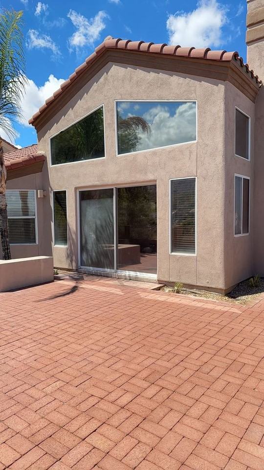 10110 N Bighorn Butte Dr - Photo 4 of 35